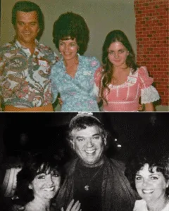 ONE SONG. ONE PROMISE. ONE MAN WHO NEVER FAKED A WORD. When Conway Twitty sang that night, something in the room shifted. His voice wasn’t just smooth — it trembled, like it had been carrying a secret too long. He stood there under the soft glow of the stage lights, eyes half-closed, gripping the mic as if it were the only thing keeping him from falling apart. The crowd didn’t move. They didn’t even breathe. Every note felt like a confession, every pause like a memory he couldn’t let go of. Later, someone said his voice cracked mid-song — but those who were there knew better. It wasn’t a mistake. It was honesty. Because when Conway sang, love didn’t sound perfect… it sounded real. Featured image