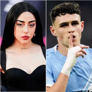 An mind-twisting situation happened right after Phil Foden scored against Leeds United, helping Man City win narrowly in injury time. While social media was still exploding, Nicki Nicole suddenly sent a hidden "congratulations" to the young English star. But just seconds after reading the message, Foden's expression immediately changed - switching to maximum alert mode without saying a word. He immediately blocked her phone number, then ran straight to the police station to report, leaving the media team and fans completely stunned, not understanding what had just happened. 593587226 122263418528033060 7551517436382971415 n