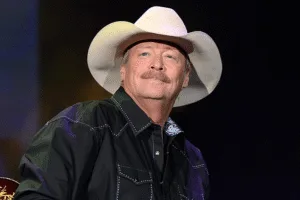Alan Jackson's 'The Older I Get': A Porch‑Light Song of Quiet Gratitude Featured image