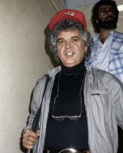 HE SAID HE’D BE HOME AFTER THE SHOW… BUT THE ROAD KEPT HIM. On June 5, 1993, Conway Twitty walked off the stage in Missouri with the same smile he’d worn for decades. The crowd had cheered. The band had packed up. He joked with his crew and said he’d call when he got home. Just one more drive. Nothing heroic. Nothing dramatic. But somewhere between the glow of the stage lights and the dark stretch of highway, his heart chose a different ending. By morning, Nashville heard the quiet news. They said it was sudden. They said it was peaceful. But fans swear the radio sounded heavier that day. Some voices disappear when the road goes silent. Conway’s didn’t. It stayed behind—in late-night stations, in empty dance halls, in every love song that still feels like a goodbye waiting to be finished. Do you think Conway knew that night would be his last ride home?